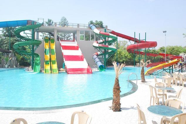 Kangs Nirvana Resorts And Spa Mahalpur Kültér fotó