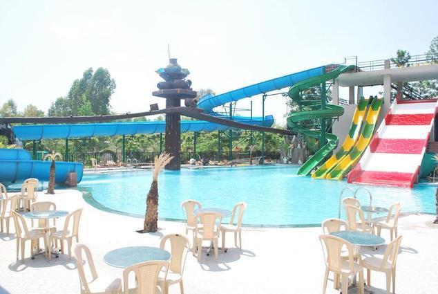 Kangs Nirvana Resorts And Spa Mahalpur Kültér fotó